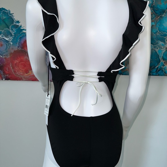 NWT- Robin Piccone “Lina” One Piece Swimsuit- size 4 - Picture 3 of 7